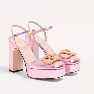 BRAND BEW IN BOX Pink Vlogo Signature Platform Pump In Laminated Nappa - 10